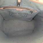 路易威登 Neverfull 系列Escale 扎染 Monogram 帆布托特包